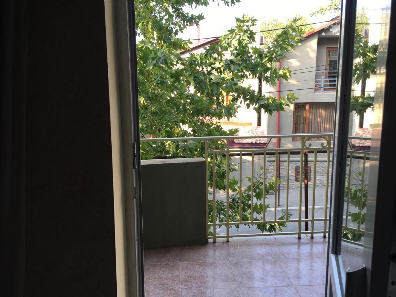 Tbili House Hotel Tbilisi Exterior photo